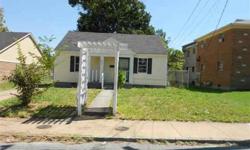 This lovely 1300 sq. ft. home was builtin 1950 in the North Memphis area. The home is near shools and minutes away from downtown Memphis and tons of shopping. The home features an open floor plan with 4 bedrooms, 2 bathroom, with separate living room,