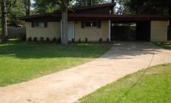 Great opportunity for a first time home buyer. This 3 bedroom, 1 1/2 bath home sits on a large corner lot and is just minutes from Kiroli Elementary and Goodhope Middle School. Qualifies for a rural development loan.
Listing originally posted at http