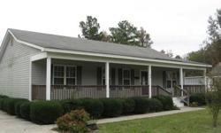 This bank owned home is cute as pie inside! Features a fenced back yard, large front porch, and a large master bedroom with private bath. Valerie Johnson has this 3 bedrooms / 2 bathroom property available at 514 NE Railroad St in WALLACE, NC for