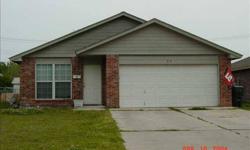 Newer brick home w/ 2 car attached garage convenient to OU. Currently rented month to month for $750, covered patio, both baths have tub/shower. Inside utility room large fenced yard. All bedrooms have walk-in closets.
Listing originally posted at http