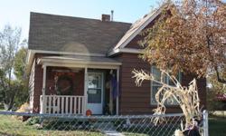 Charming 2 bedroom 1 bath home with large fenced yard