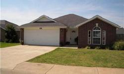 Best home in centerton under 100k~not a short sale or foreclosure. Tara & Nick Limbird www.thelimbirdteam.com is showing this 3 bedrooms / 2 bathroom property in Centerton, AR. Call (479) 381-0007 to arrange a viewing. Listing originally posted at http