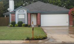 Charming 3/2/2 very well maintained home. Roof, air conditioner, and some siding have recently been replaced. Owner's are offering buyers incentives with negotiable offer. Perfect starter home in Belton ISD!