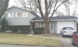 This home is not a foreclosure nor a short sale! Sturdy and well built tri-level on Waukegan's north side is ready for a new owner! Home has 3 bedrooms, 2 baths, large eat-in kitchen, separate dining room. Perfect for entertaining in all seasons, sliders