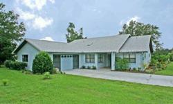 Wonderful home located in golf course community. Beautiful lakefront & golf course view.
GATE ARTY is showing this 3 bedrooms / 2 bathroom property in HAINES CITY, FL. Call (863) 529-3222 to arrange a viewing.