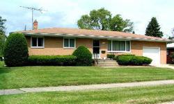 Large All Brick Ranch in Meadowdale Sub. Full unfinished basement,glass block windows, newer furnace and a/c. 3 baths. Original Owners
Listing originally posted at http