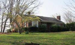 Great country brick ranch style home with 3.32 acres.
SHERRY HARRIS is showing this 3 bedrooms / 1 bathroom property in Ruffin, NC. Call (336) 791-3320 to arrange a viewing.