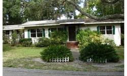 CHECK NEW PRICE! Great location on quiet street in north west Deland. Walk to Stetson University,historic downtown DeLand, shopping and close to hospital.The house built in 1953 offers charm and character. Bonus basement with A/C.
Bedrooms: 3
Full