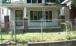 Use caution, home not secure. Investment potential. Can be bought as part of a package deal. Make best offer.Sherry Hancock has this 2 bedrooms / 1 bathroom property available at 621 Jackson Avenue in Evansville, IN for $8500.00. Please call (812)