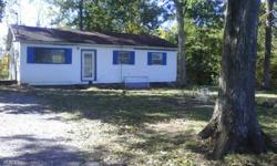 3 bedroom 1 bath small house for sale in the country needs some TLC. call or text for more information 9316391215