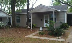 FOR SALE!!! 2 BR/1 Bath located in Lake Charles, LA near McNeese State! Contact me for more information!!
New vinyl, new windows, electrical service changed, new light fixtures, tile backsplash, lots of upgrades!! Contact me for more pictures!