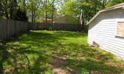 A lot of square footage and a nice 2 car garage. Close to downtown on a peaceful street.
Joel Nelson is showing 1320 Poplar Place in Kalamazoo, MI which has 3 bedrooms / 2 bathroom and is available for $8500.00. Call us at (269) 760-1558 to arrange a