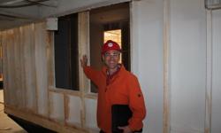 Before you buy a manufactured home it's smart to do some research. Oh yeah that is me in the picture?Look at the size of that 2x6 wall?.and the solid lumber quality?and what is that white stuff? It is vapor barrier but will your new home have it? Mobile