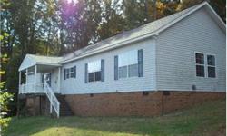 FREDDIE MAC FORECLOSURE, FIRST LOOK FOR OWNER OCCUPANTS FIRST 15 DAYS. TWO YEAR HOME WARRANTY INCLUDED. FANTASTIC HOUSE ON ALMOST 5 ACRES OF LAND, BIG KITHCEN WITH LOTS OF CABINET SPACE, FAMILY ROOM WITH FIRE PLACE. LARGE MASTER BEDROOM WITH DOUBLE