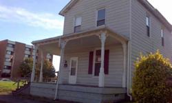 This is a very nice home in a peaceful neighborhood. Alyssa Price has this 3 bedrooms / 1 bathroom property available at 318 S 8th St in Ironton, OH.Listing originally posted at http