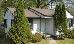 ADORABLE 2/1 RANCH IN CONVENIENT LOCATION!ONLY MINUTES FROM MARTA,ATLANTA INTERNATIONAL AIRPORT,&I85/75!OPEN FLR PLN,HW FLRS,CRISP WHITE KTN,& PATIO!CASE#105-601392
Listing originally posted at http