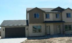 New construction. This is a two level twin home. The upper level has 3 beds and 2 baths. Greg Johnston has this 3 bedrooms / 2 bathroom property available at 1531 Stone Hedge CT in Chubbuck for $142000.00. Please call (208) 232-9041 to arrange a viewing.