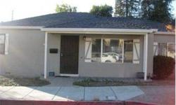 This 750 square foot single family home has 2 bedrooms and 1.0 bathrooms. It is located at Redwood Rd. This home is in the Castro Valley Unified School District. The nearest schools are Proctor Elementary School, Creekside Middle School and Castro Valley