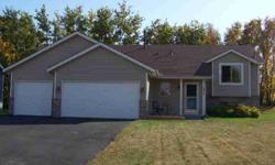 Welcome to quiet acorn creek in centerville, minnesota, where your new, 4 beds split level home, is ready for you to move right in.this sunny and bright, 1995 built home, is located in the centennial school district, near several great fishing lakes,