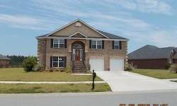 All brick 5/3 home featuring separate dining area, living room, fireplace downstairs, den, corian counter tops, wooden floors, screened patio. Located conveniently in Pooler, GA. Hurry! While supplies last!Ronald Collins is showing this 5 bedrooms / 3