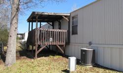 2001 3br/2ba 16x80 mobile home for sale in Stonegate Mobile Home Community off of Wire Rd right across from the vet school. Price is negotiable. Email or call 334-657-1683 for more information/pictures or if you would like to come see it in person.