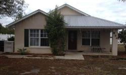 Handyperson special, needs all new floor, some kitchen cabinet repairs, some windows, screens, doors, door frames, paininting yard work, etc.Jeanny Campbell is showing this 3 bedrooms property in AVON PARK, FL. Call (385) 385-3101 to arrange a viewing.