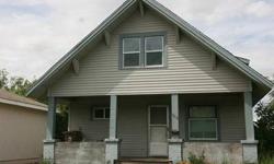 Great 1.5 level cute home close to bus routes, park, shopping, food, schools, and freeway.
THE SPOKANE HOME GUY GROUP is showing 909 E Princeton Avenue in Spokane, WA which has 4 bedrooms / 1 bathroom and is available for $72500.00. Call us at (509)